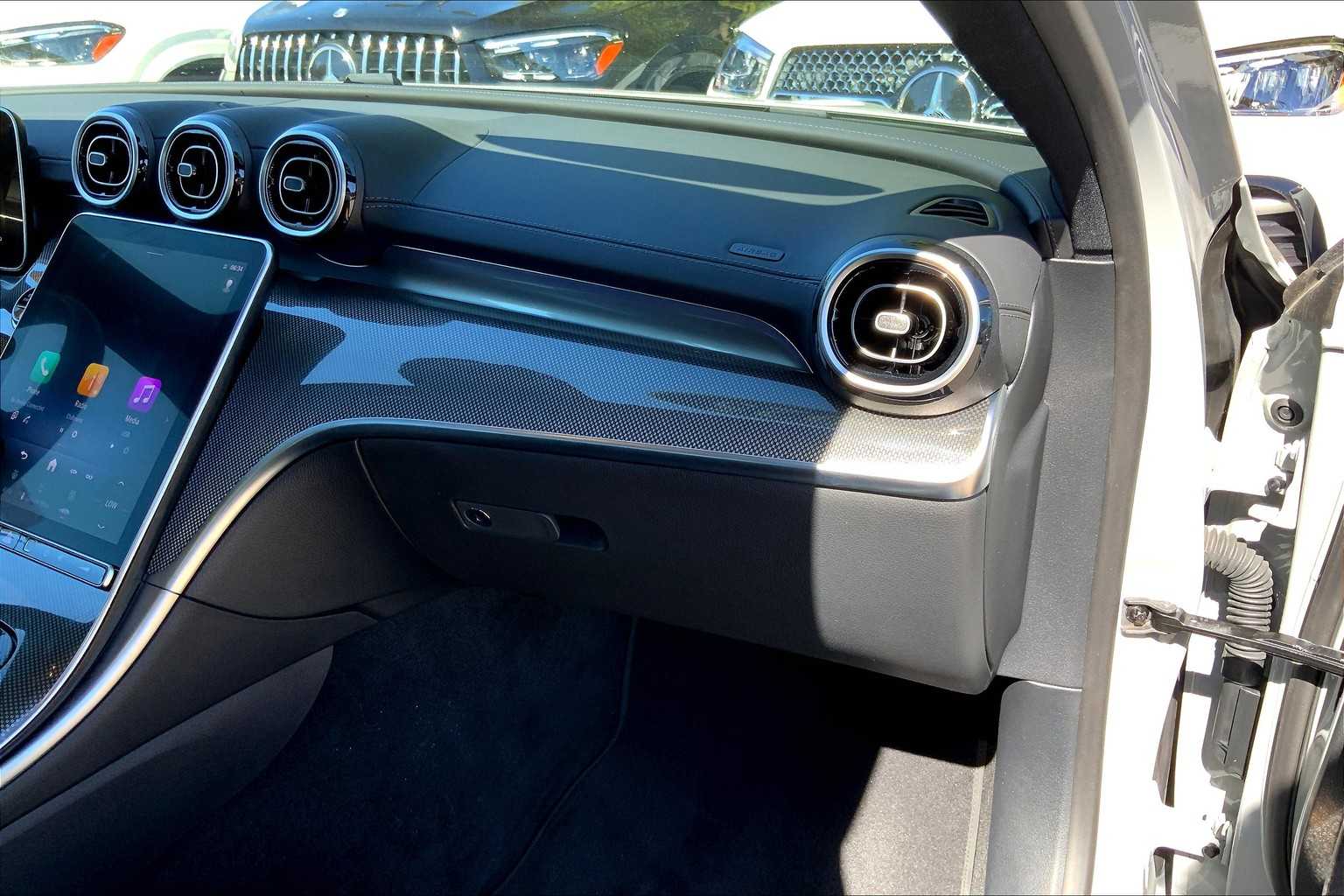 2025 Mercedes Benz C 300 4MATIC photo 18