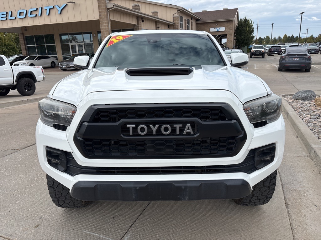 2019 Toyota Tacoma TRD Pro photo 2