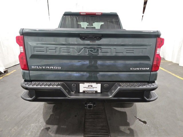 2025 Chevrolet Silverado 1500 Custom Trail Boss photo 4