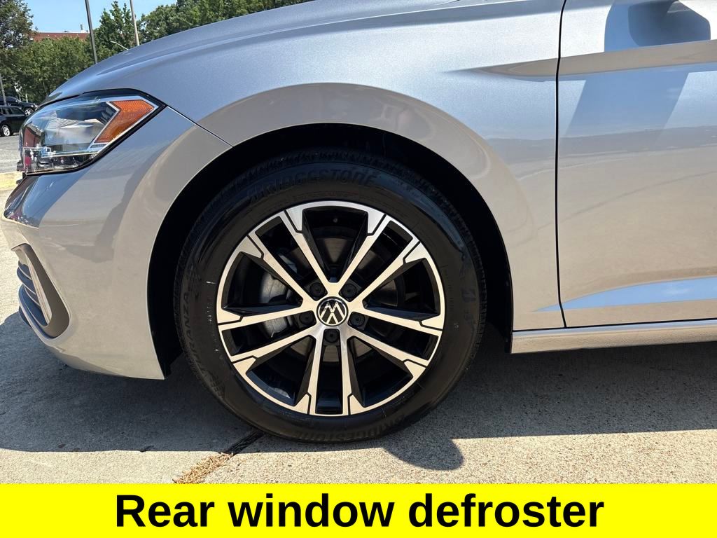 2022 Volkswagen Jetta 1.5T Sport photo 10