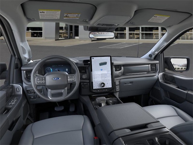 2025 Ford F-150 Lightning photo 9