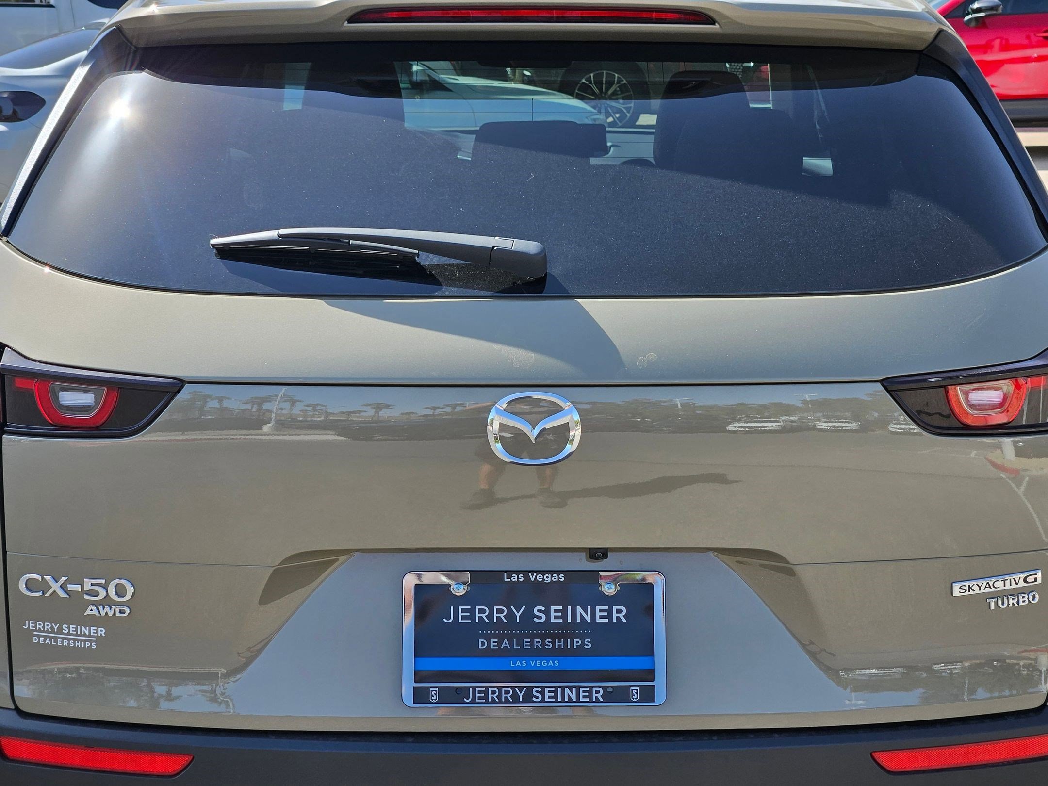 2025 Mazda CX-50 Premium photo 13