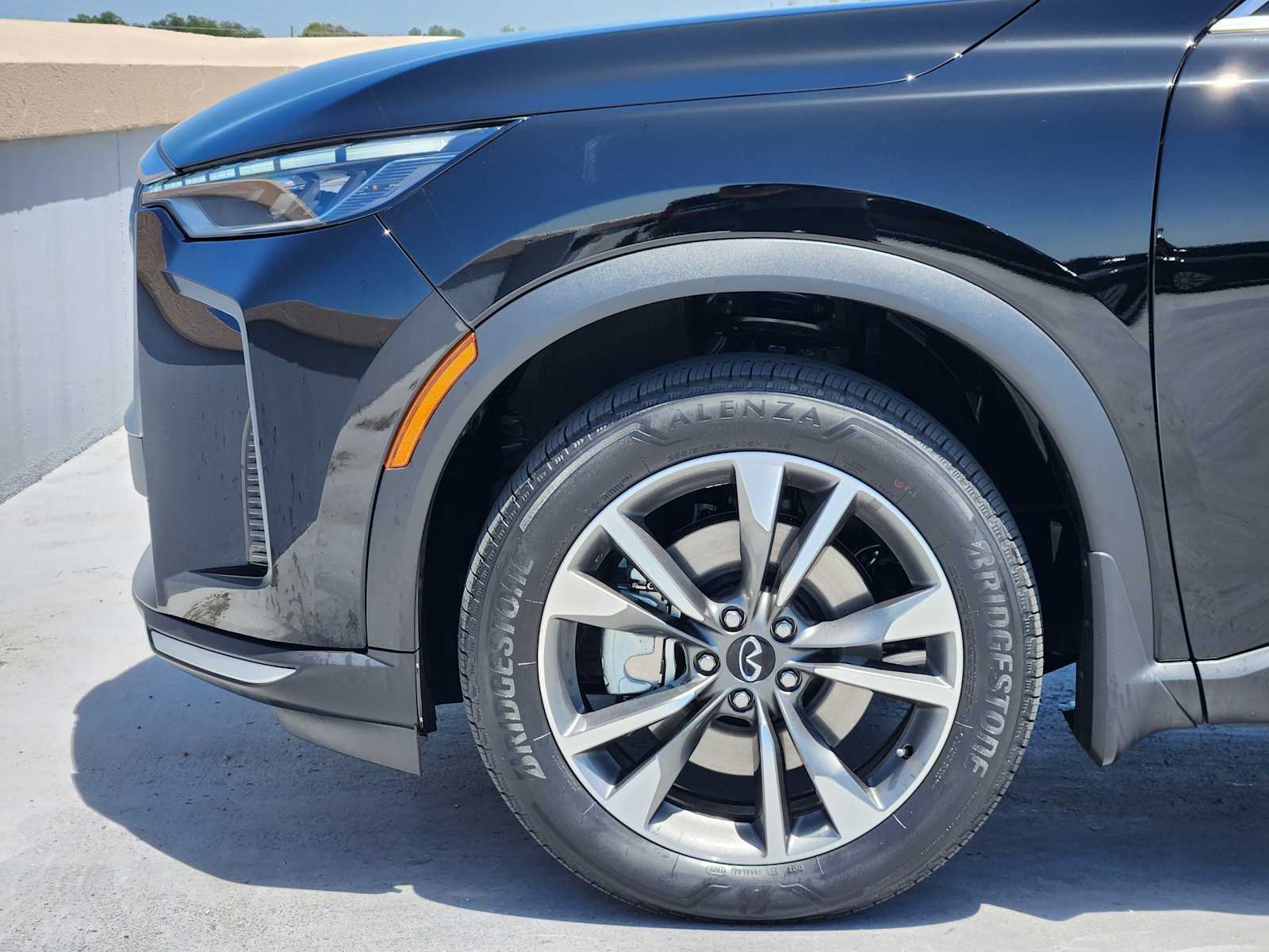 2026 Infiniti QX60 Pure photo 5