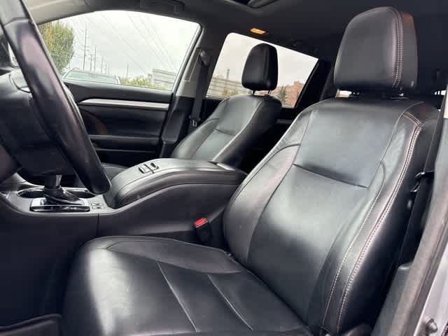 2018 Toyota Highlander SE XLE photo 11