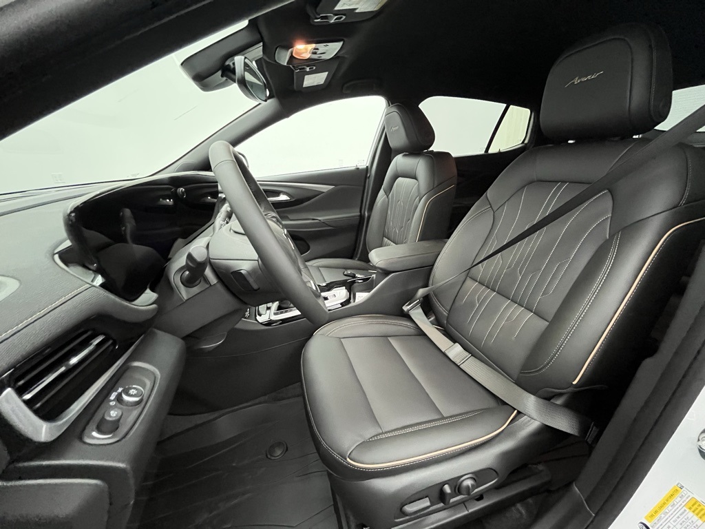 2025 Buick Envista Avenir photo 16
