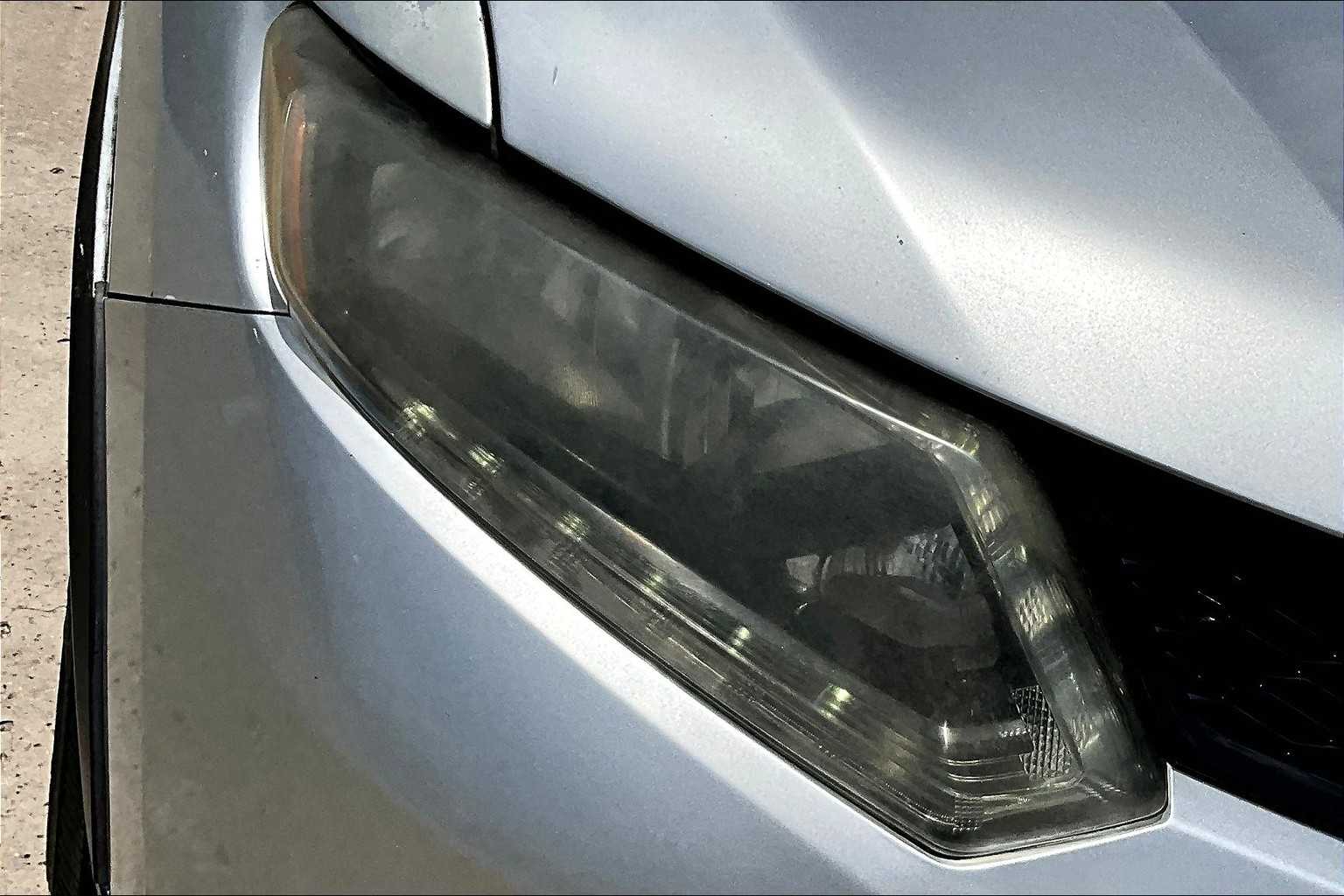 2016 Nissan Rogue SV photo 27
