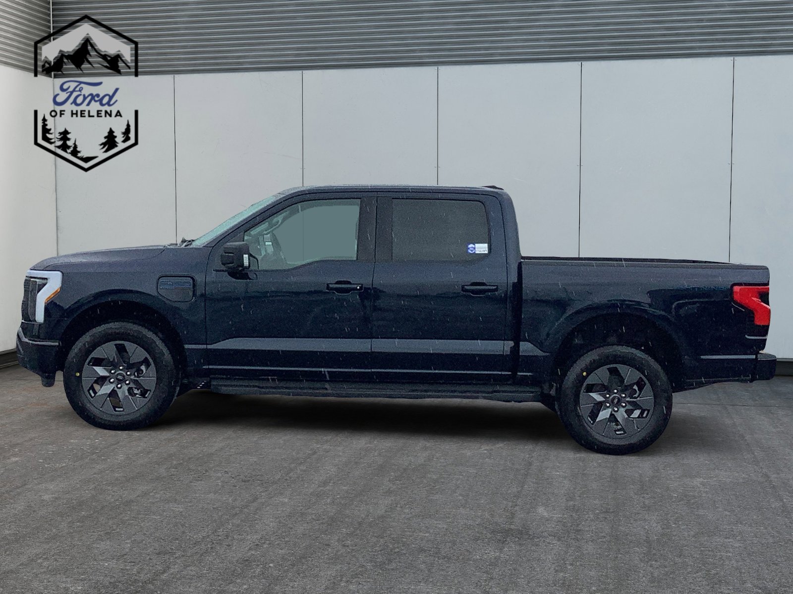2025 Ford F-150 Lightning photo 2