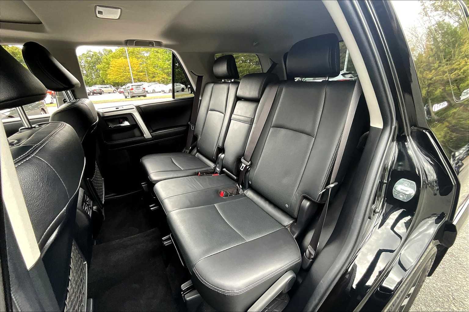 2023 Toyota 4Runner Limited 4WD photo 18
