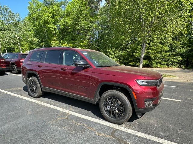 2025 Jeep Grand Cherokee Altitude X photo 2