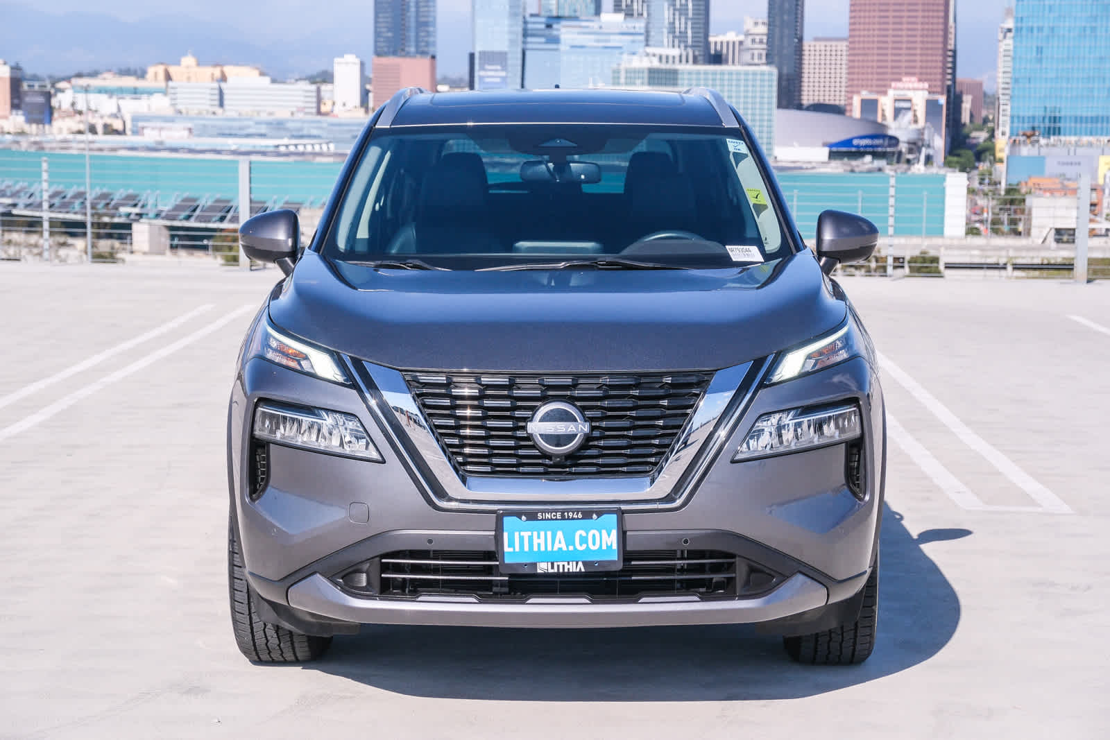 2023 Nissan Rogue SL photo 2