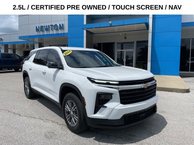 2024 Chevrolet Traverse LS