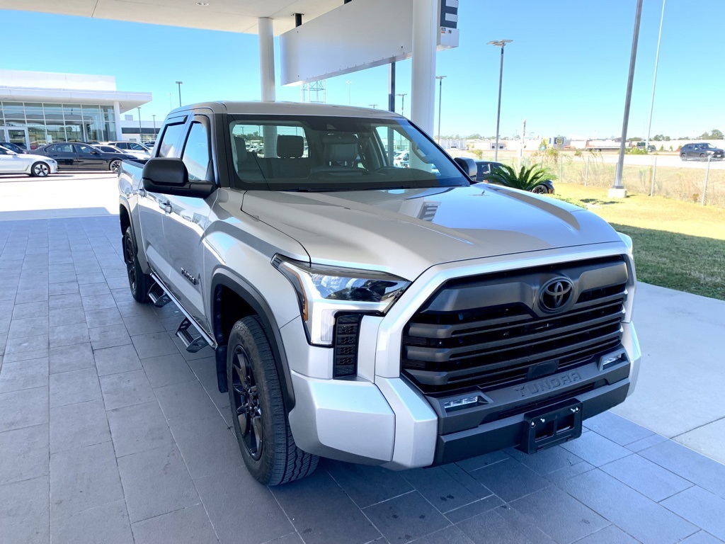 2024 Toyota Tundra SR5 photo 3