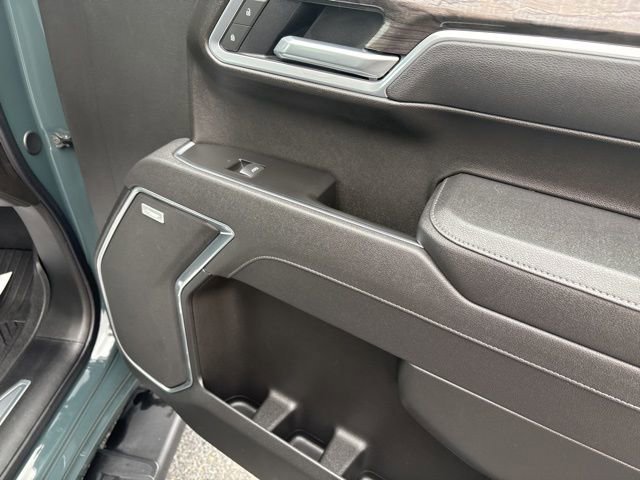 2025 Chevrolet Silverado 1500 LTZ photo 12