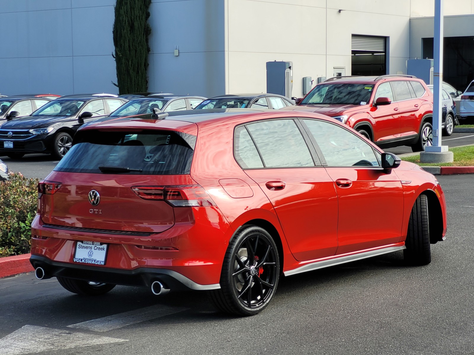 2024 Volkswagen Golf GTI 380 Autobahn photo 2