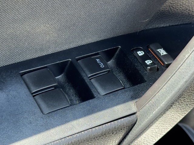 2017 Toyota Corolla L photo 12