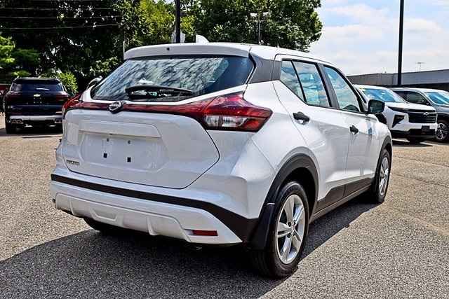 2024 Nissan Kicks S photo 4