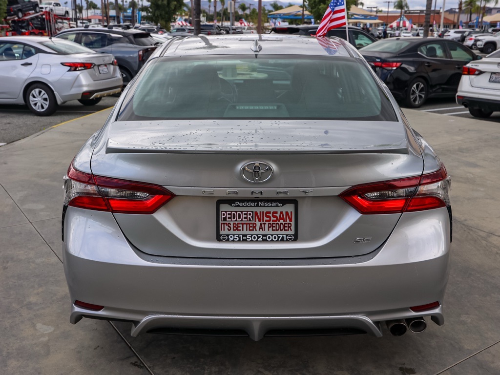 2023 Toyota Camry SE photo 4