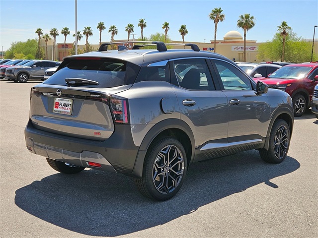 2025 Nissan Kicks SR photo 3