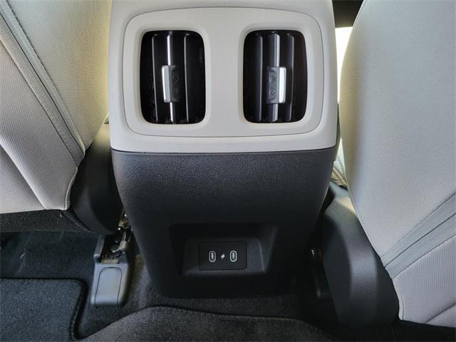 2026 Hyundai Tucson SEL photo 9
