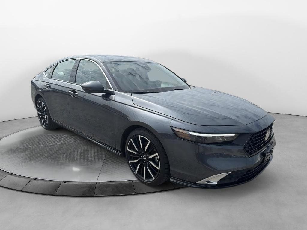 2024 Honda Accord Hybrid Touring's photo