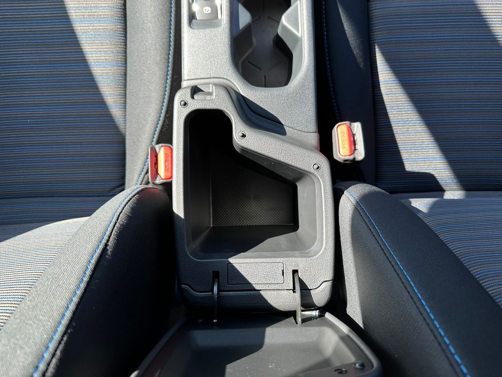 2025 Nissan Leaf SV Plus photo 19