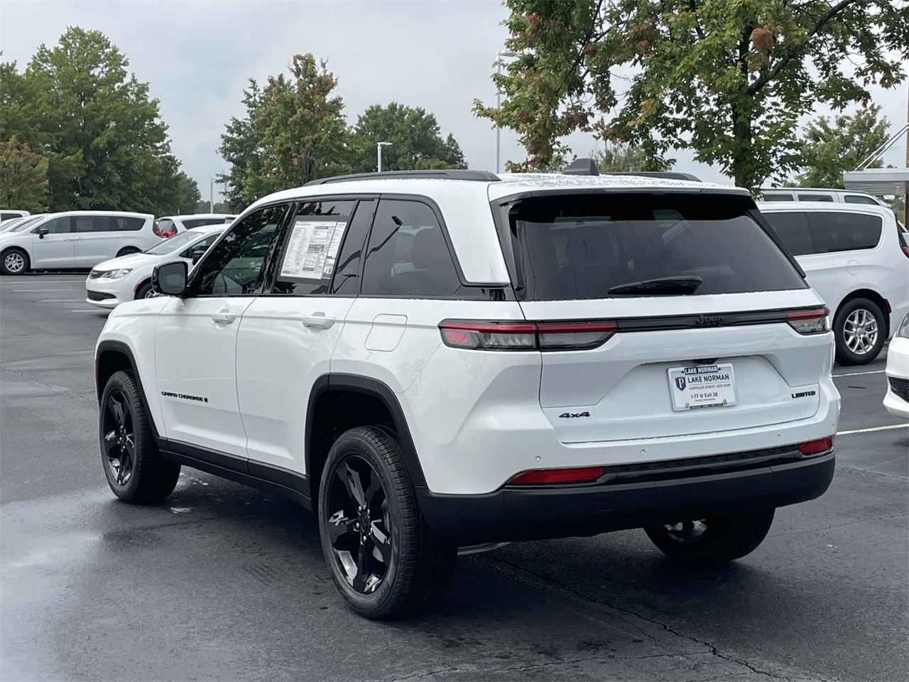 2025 Jeep Grand Cherokee Limited photo 4