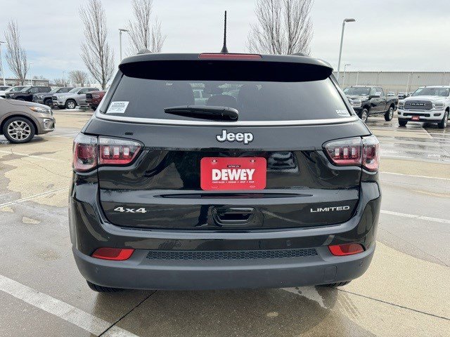 2025 Jeep Compass Limited photo 5