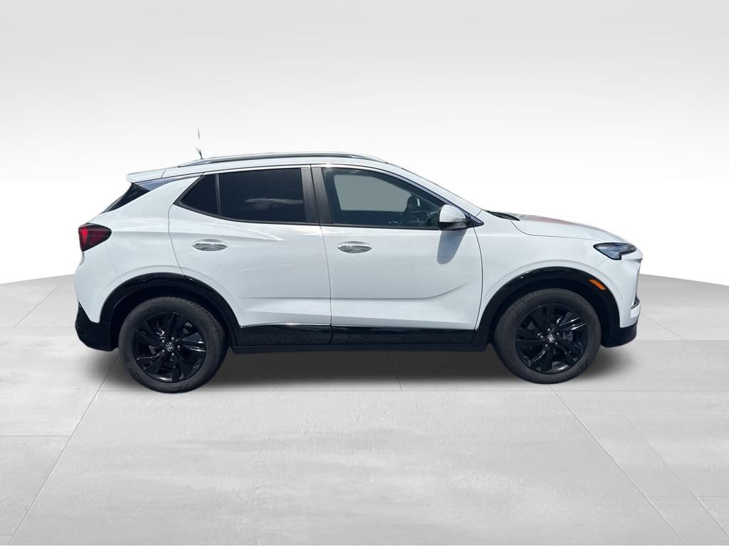 2024 Buick Encore GX Sport Touring photo 4