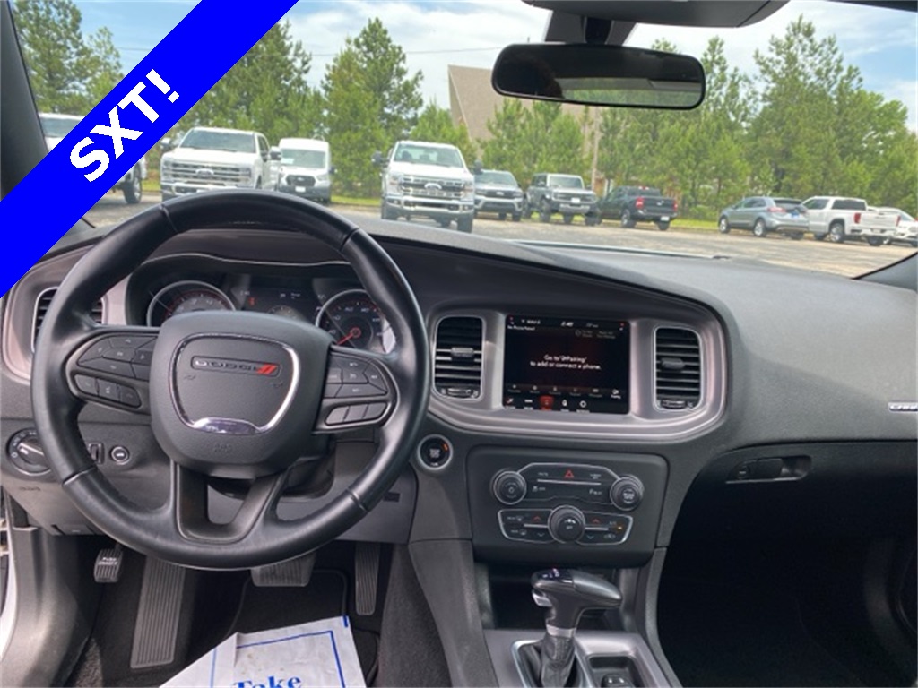 2023 Dodge Charger SXT photo 3