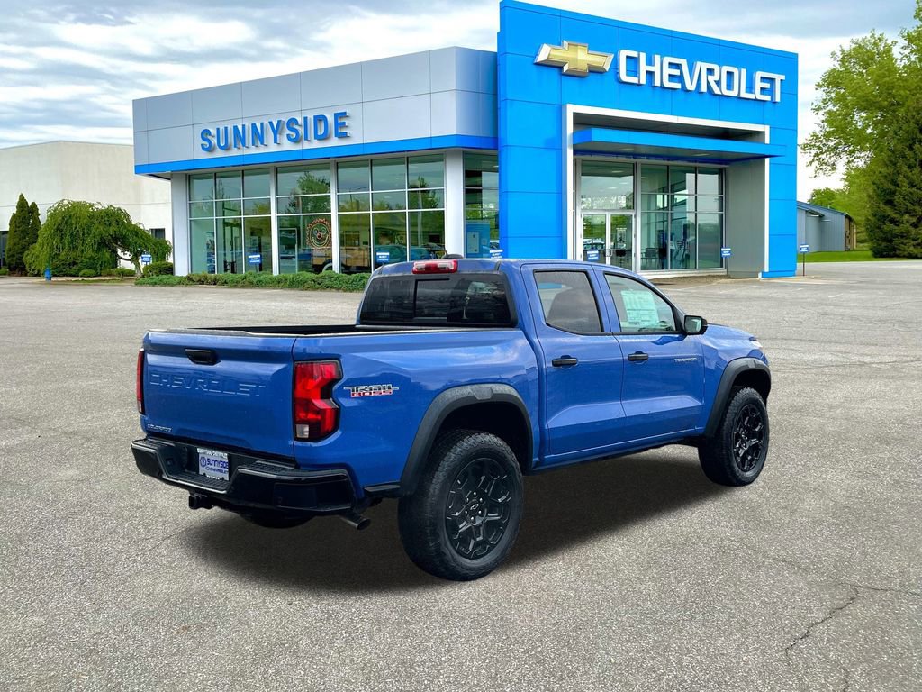 2026 Chevrolet Colorado Trail Boss photo 2