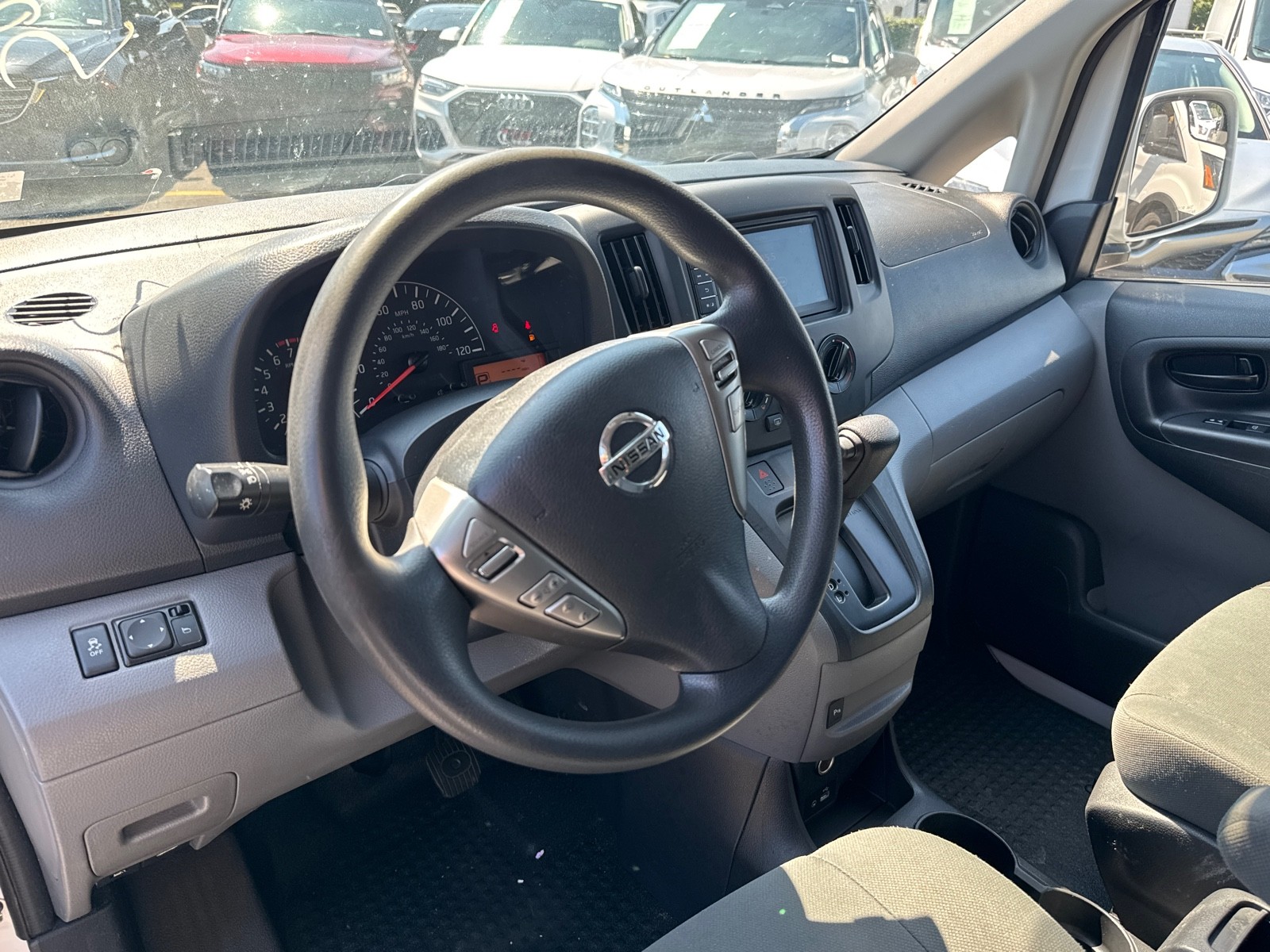 2020 Nissan NV200 SV photo 13