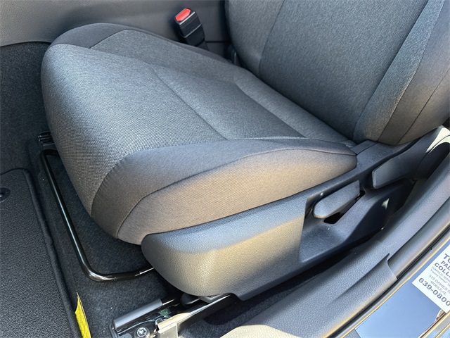 2025 Toyota Camry LE photo 8