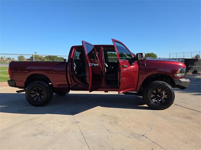 2018 Ram 2500 Tradesman photo 2