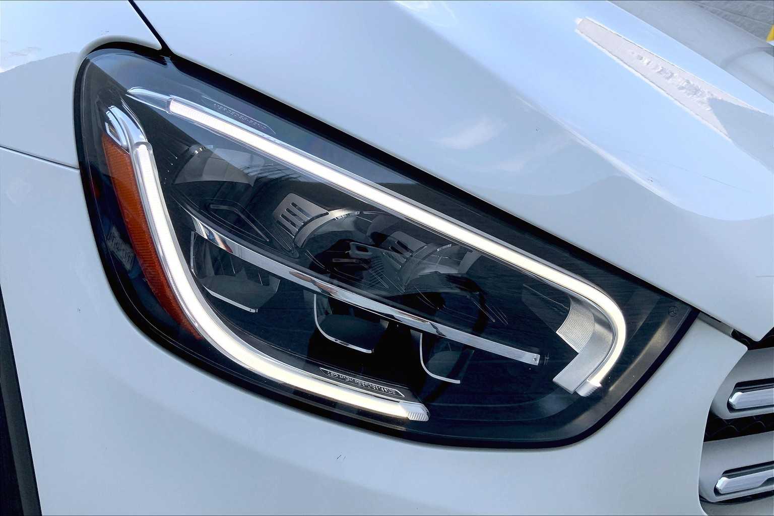 2022 Mercedes Benz GLC 300 4MATIC photo 18