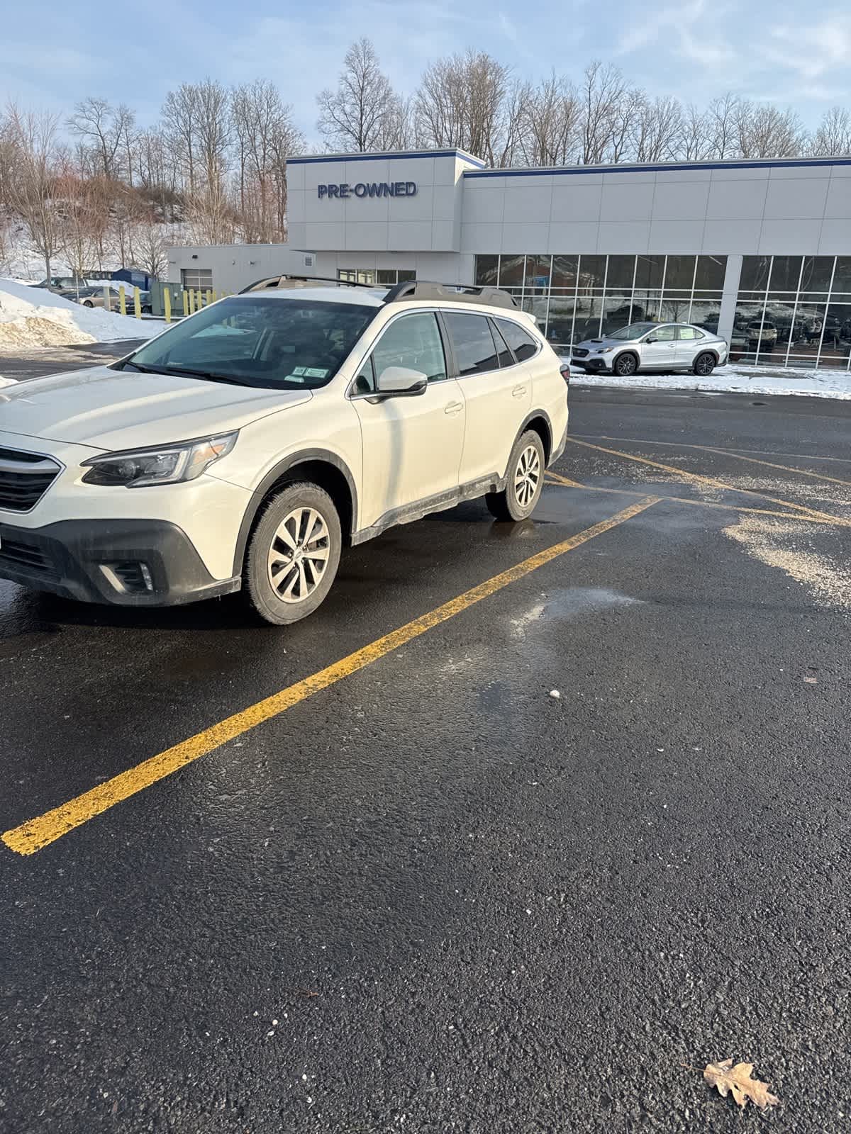 2022 Subaru Outback Premium's photo