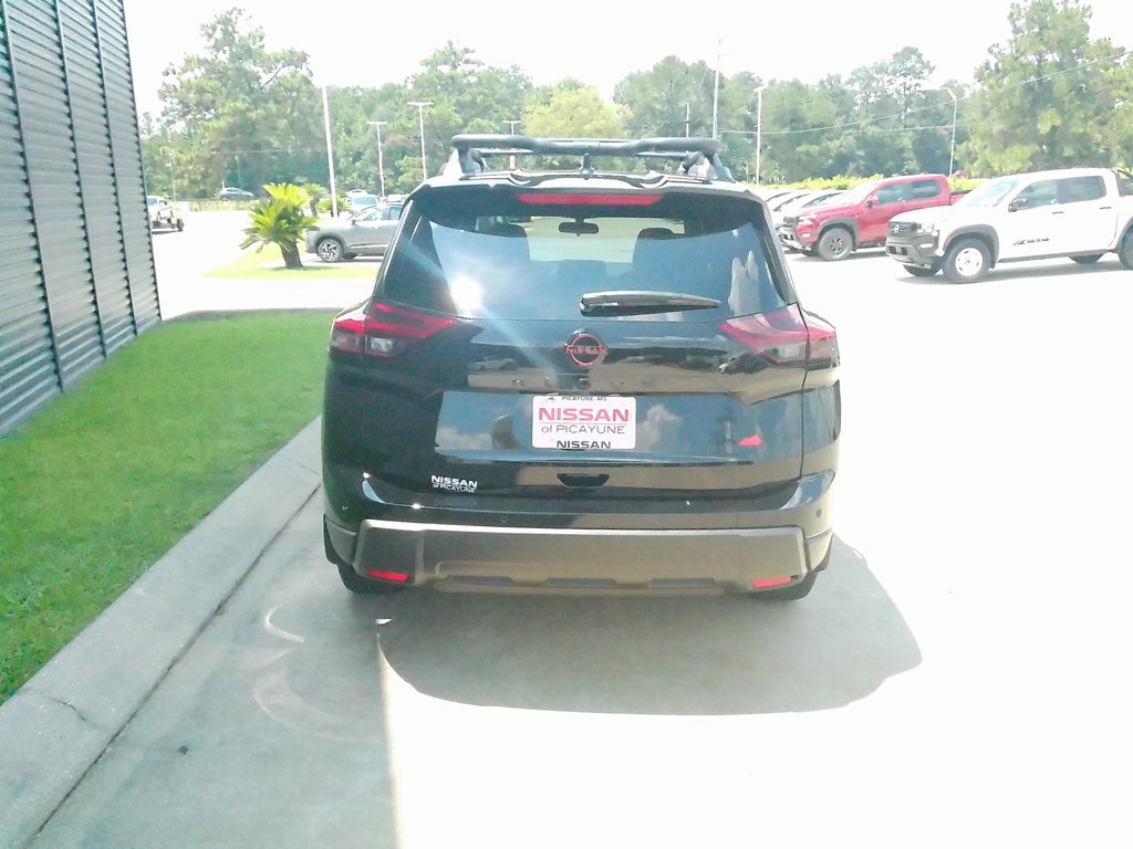 2026 Nissan Rogue SV photo 4