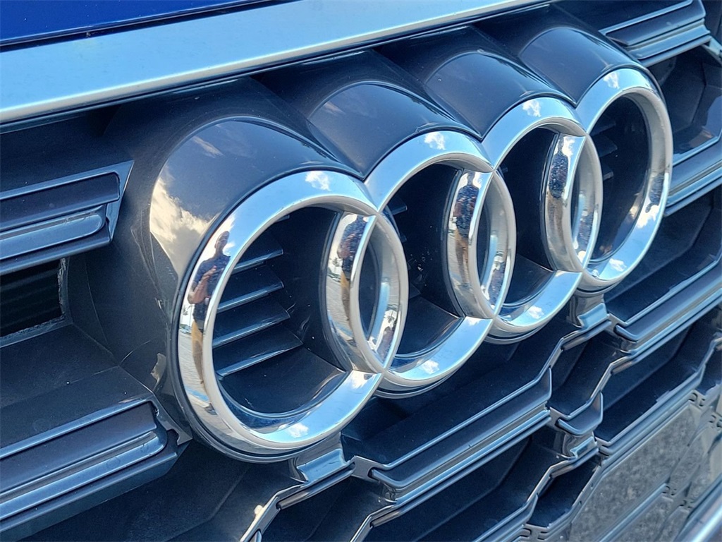 2023 Audi Q5 45 S line Premium photo 9