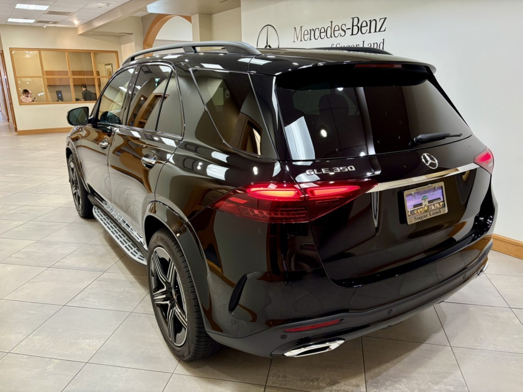 2026 Mercedes Benz GLE 350 4MATIC photo 3