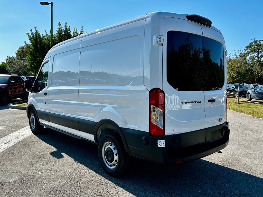 2026 Ford Transit Cargo Van photo 4