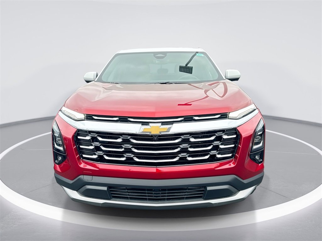 2025 Chevrolet Equinox LT photo 3