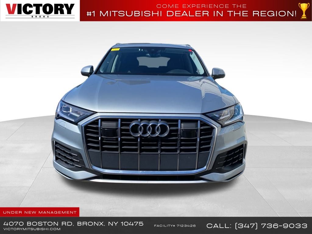 2023 Audi Q7 55 Premium Plus photo 3