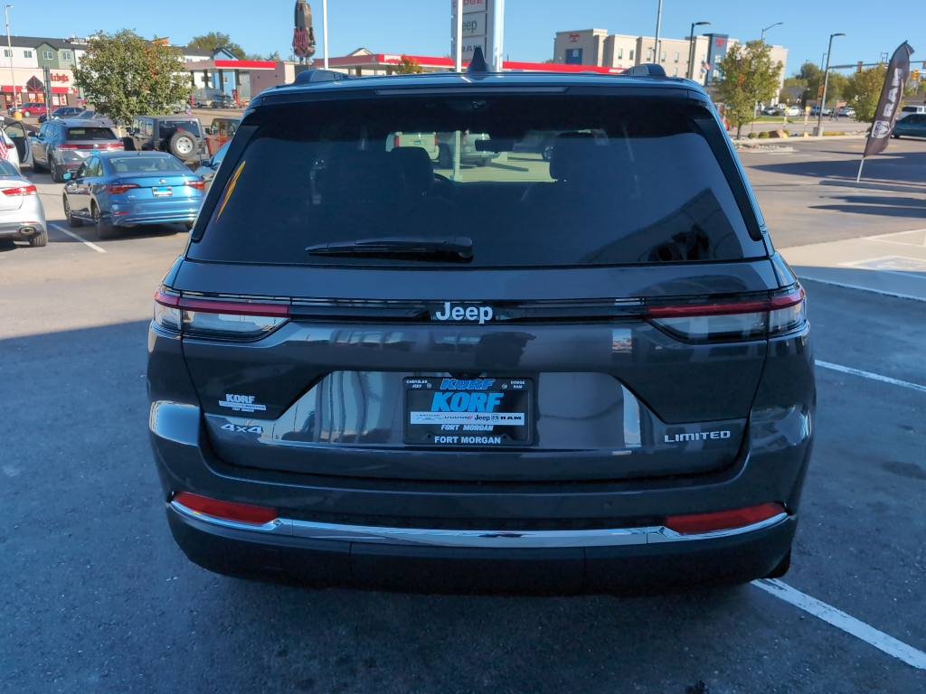 2025 Jeep Grand Cherokee Limited photo 4