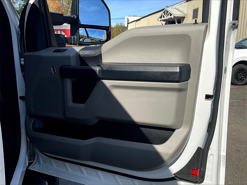2019 Ford F-350 photo 11