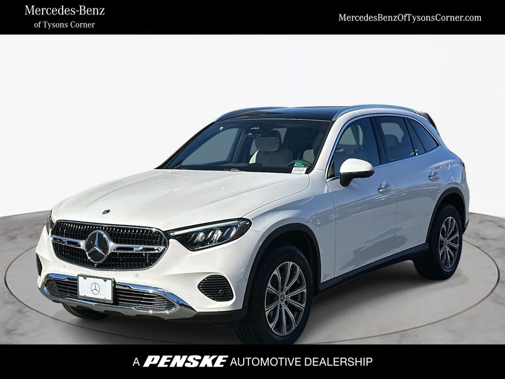 2026 Mercedes-Benz GLC Base's photo
