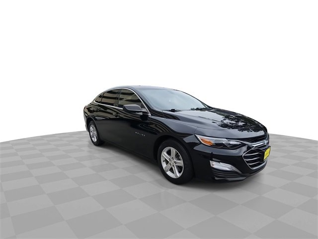 1G1ZB5ST6KF141573