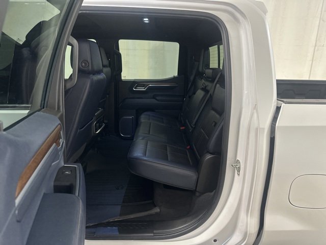 2022 Chevrolet Silverado 1500 High Country photo 13