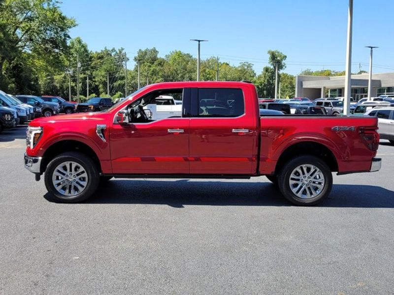 2024 Ford F-150 Lariat photo 4