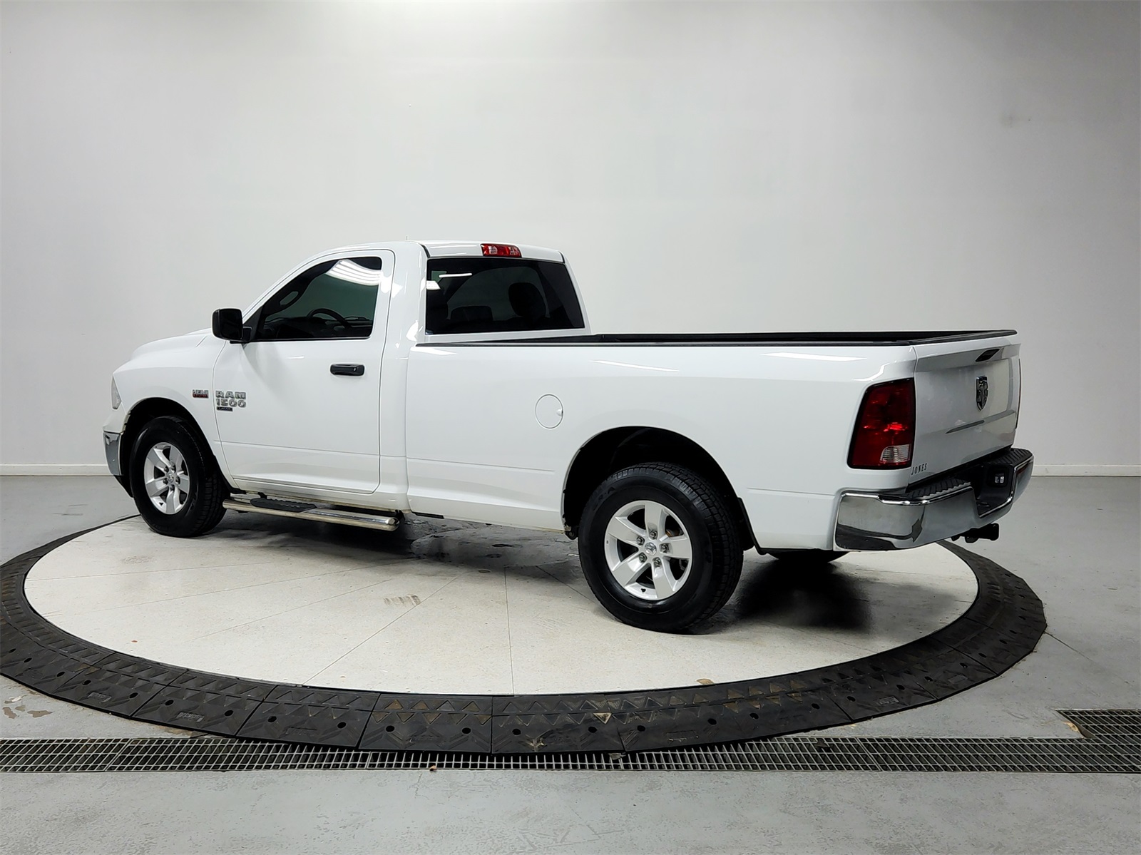2022 Ram 1500 Classic Tradesman photo 4