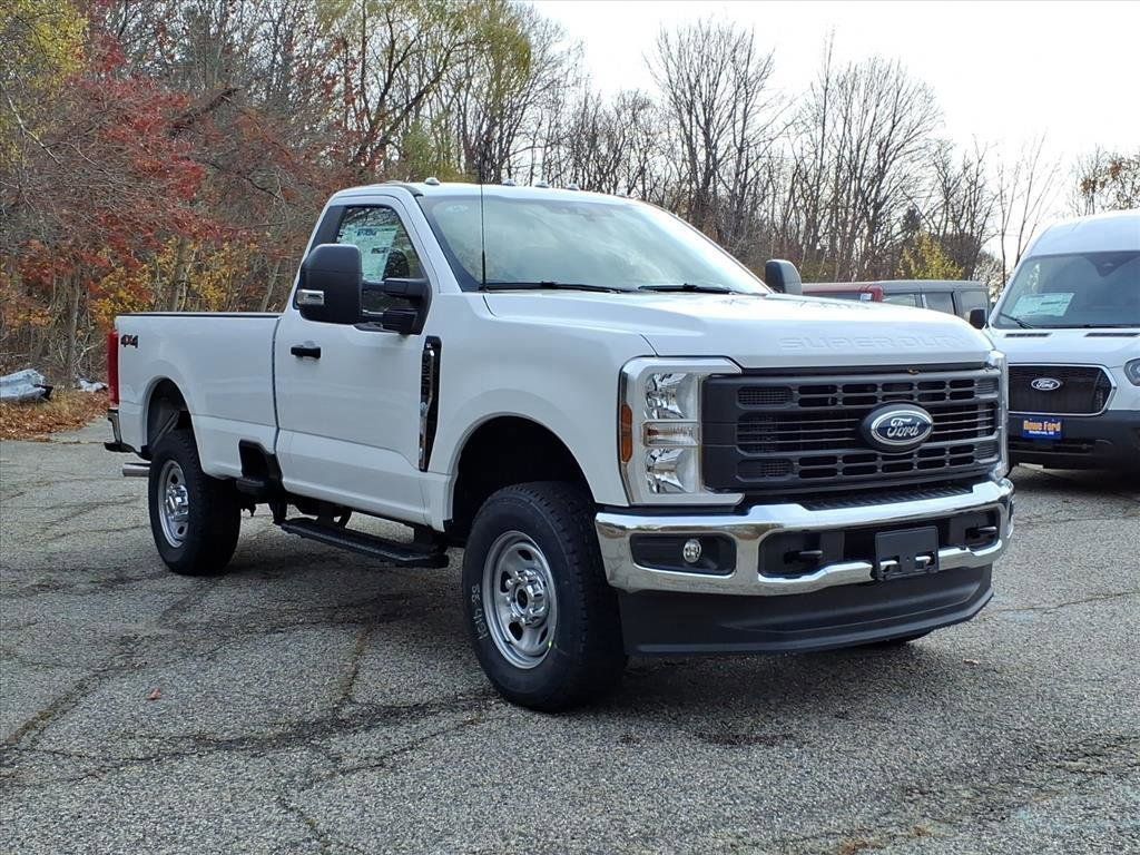 2026 Ford F-350 Super Duty XL's photo