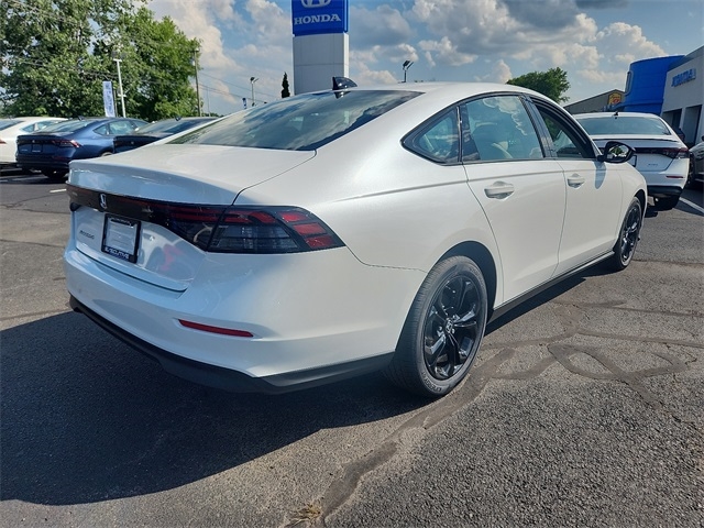 2025 Honda Accord 1.5T SE photo 6